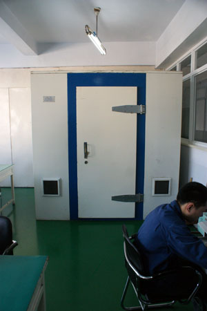 屏蔽室.JPG